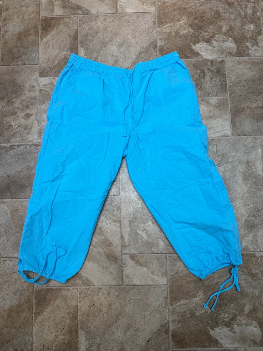 Turquoise Drawstring Capri Pants - Classic Elements